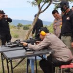Saat Meninjau Progres Pembangunan Tempat Latihan Menembak Brimob, Kapolda Aceh Perlihatkan Kemampuan Menembaknya