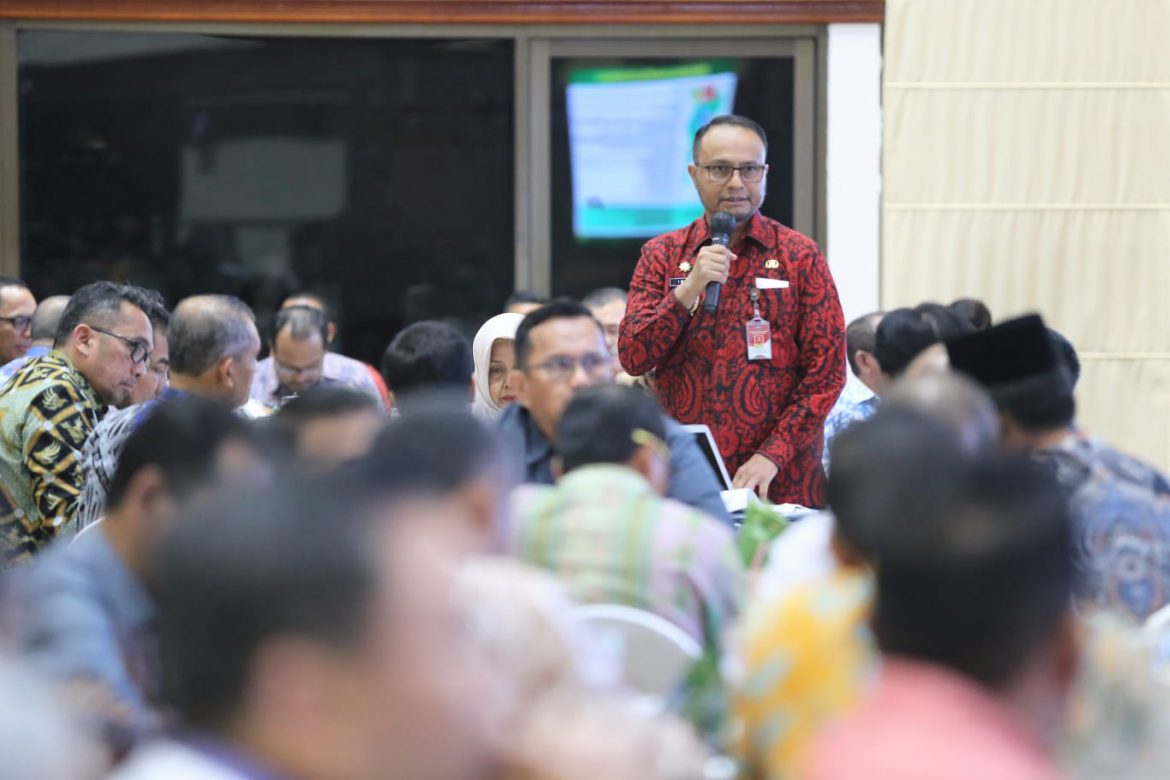 Hadiri Rakor Gubernur Bersama Bupati/Walikota Se-Aceh:  Pj Walikota Lhokseumawe Sampaikan Penyiapan Inprastruktur untuk Pencegahan Bencana