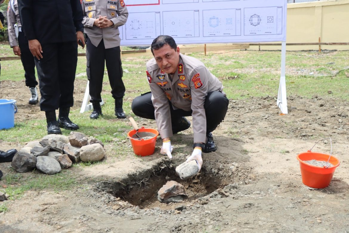 Kapolda Aceh Letakkan Batu Pertama Pembangunan Musholla Mako Satbrimob